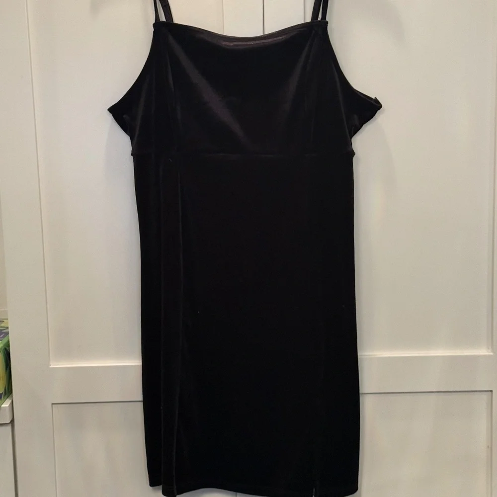 90’s Y2K Mini Black Velvet Slip Dress With Slit - Picture 1 of 10